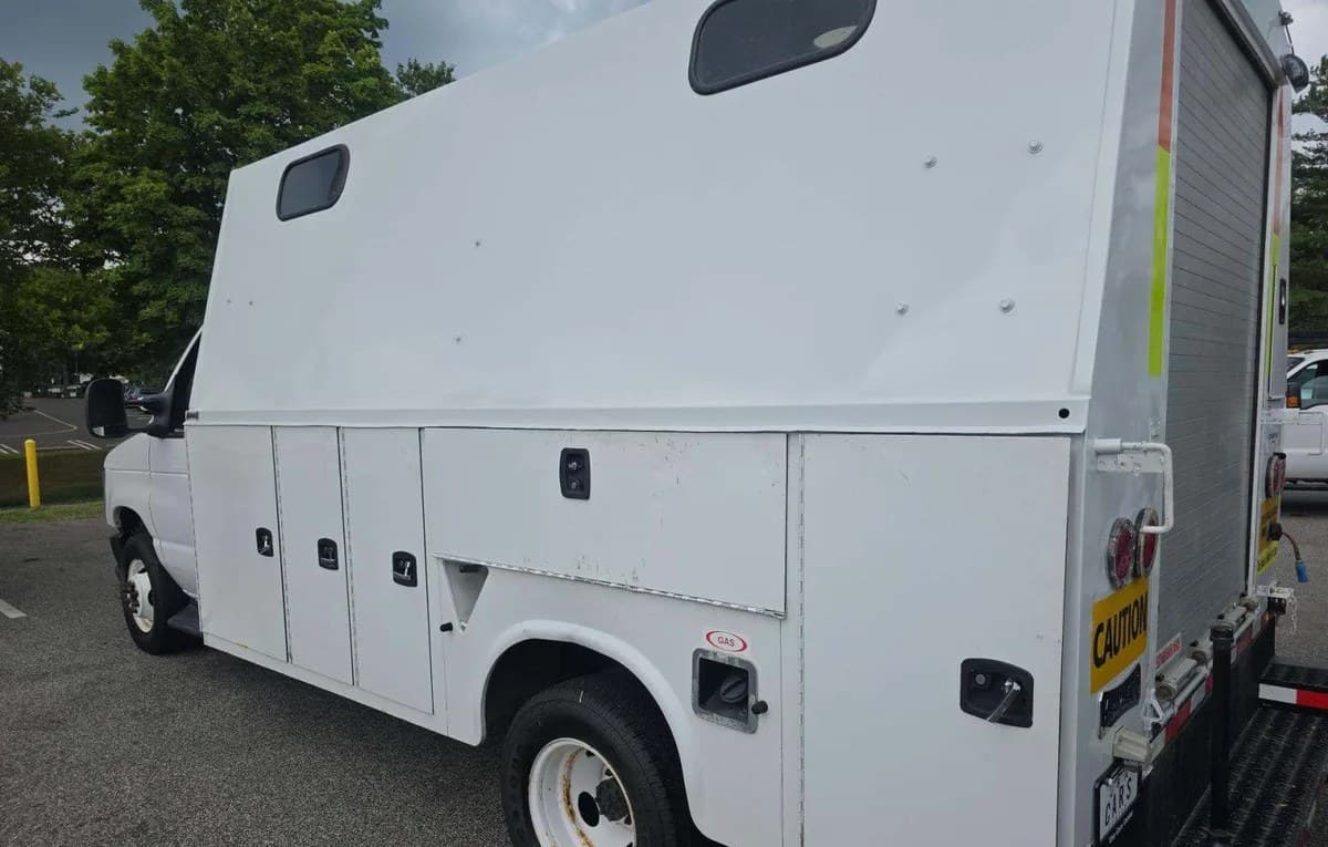 2018 FORD SUPER DUTY E-450 CUTAWAY DRW 3