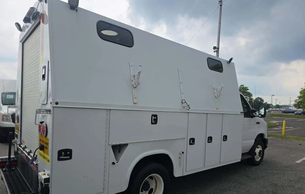 2018 FORD SUPER DUTY E-450 CUTAWAY DRW 4