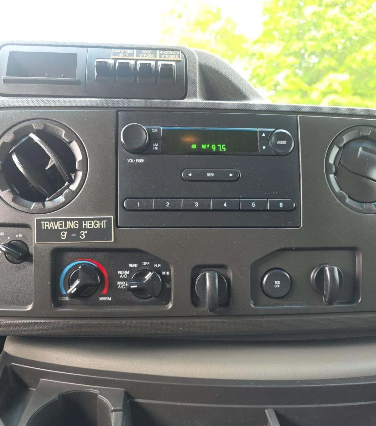 2018 FORD SUPER DUTY E-450 CUTAWAY DRW 7