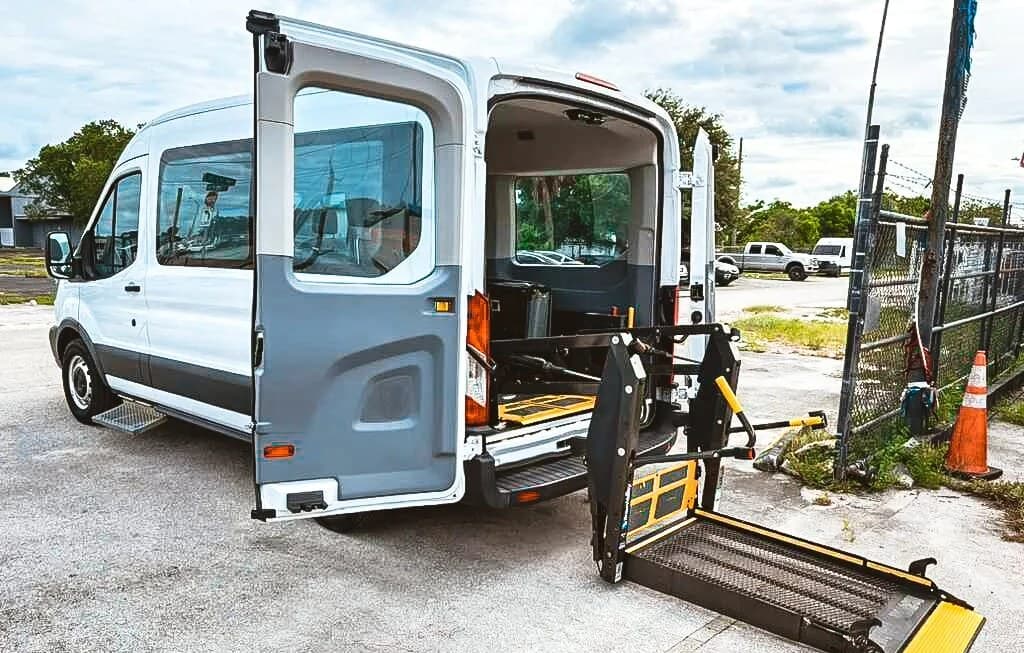 2017 FORD TRANSIT 150 XL 2
