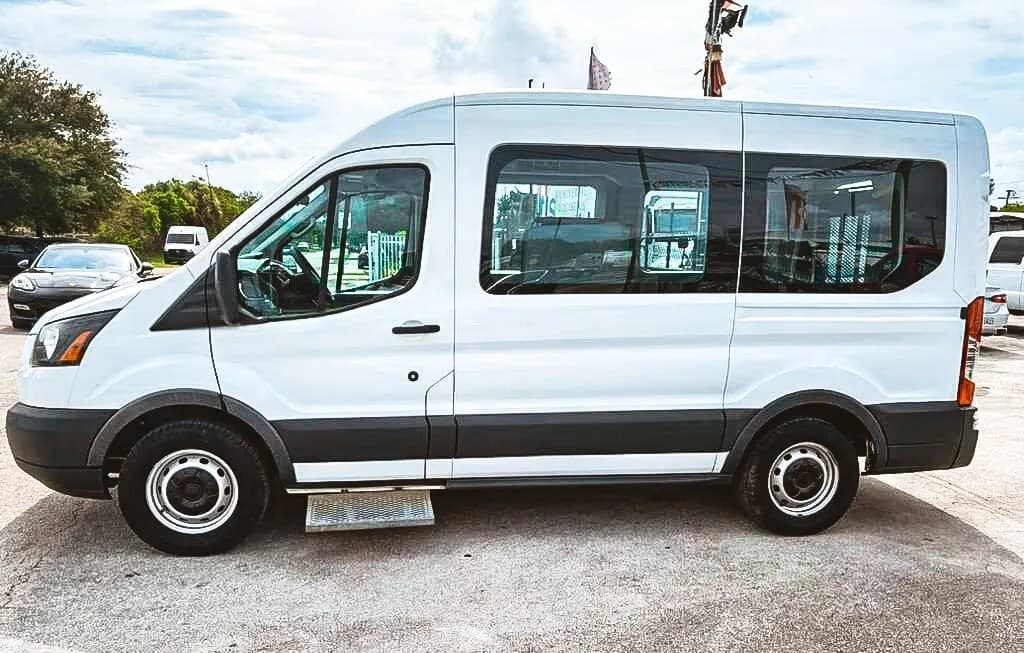 2017 FORD TRANSIT 150 XL 7