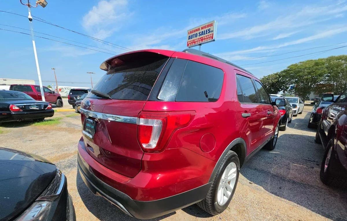 2017 FORD EXPLORER Base 4