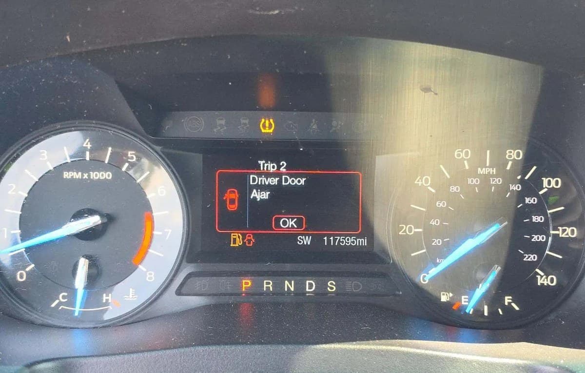 2017 FORD EXPLORER Base 6