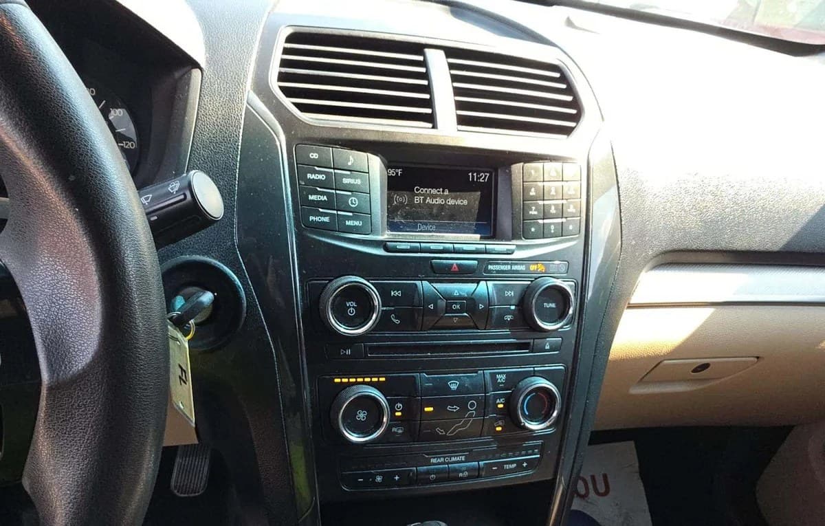 2017 FORD EXPLORER Base 7