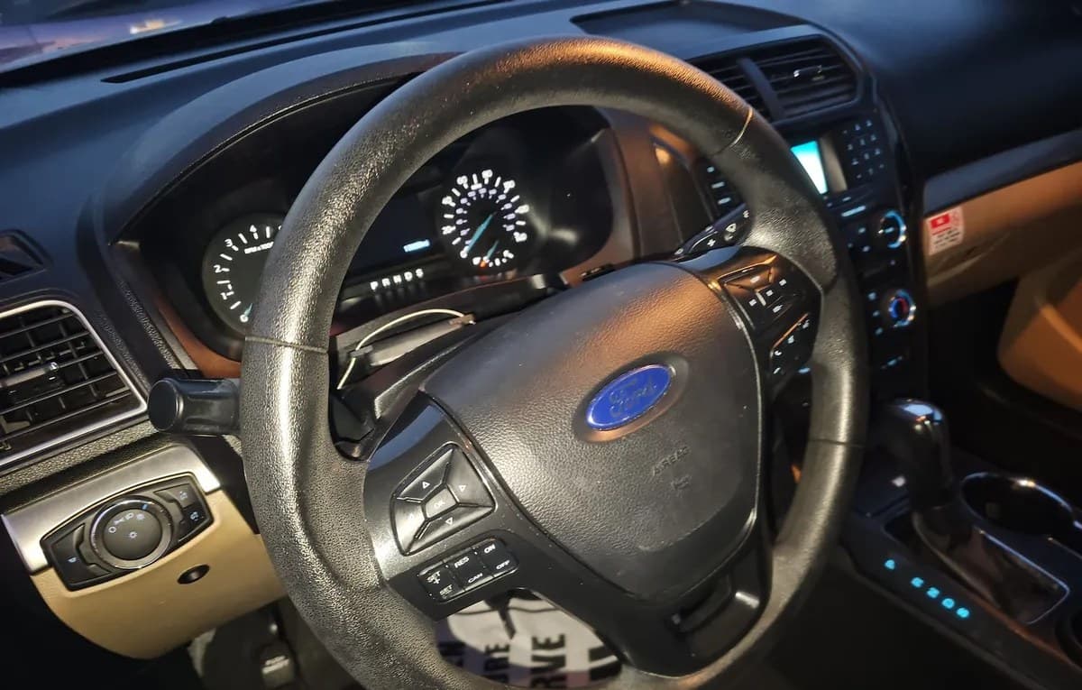 2017 FORD EXPLORER Base 7