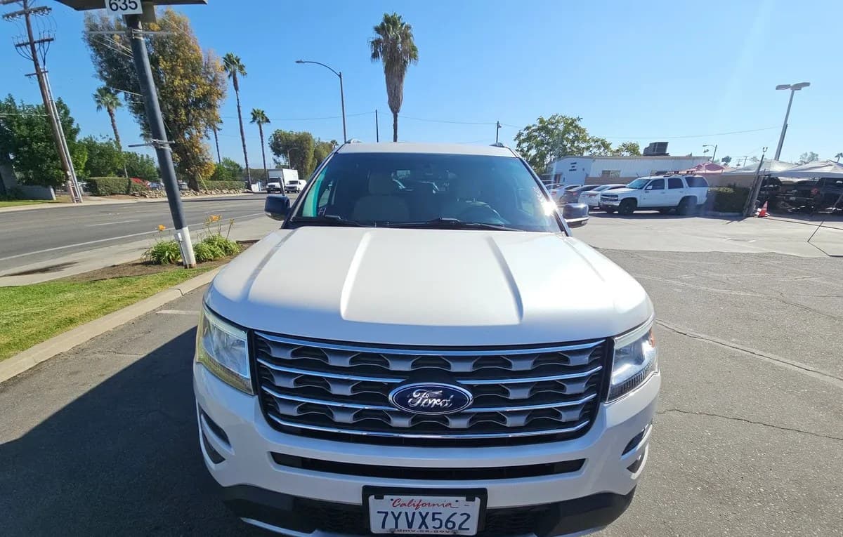 2017 FORD EXPLORER XLT 3