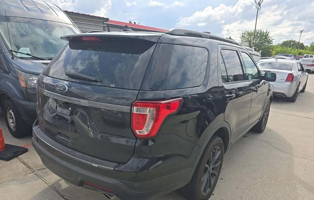 2018 FORD EXPLORER XLT 4