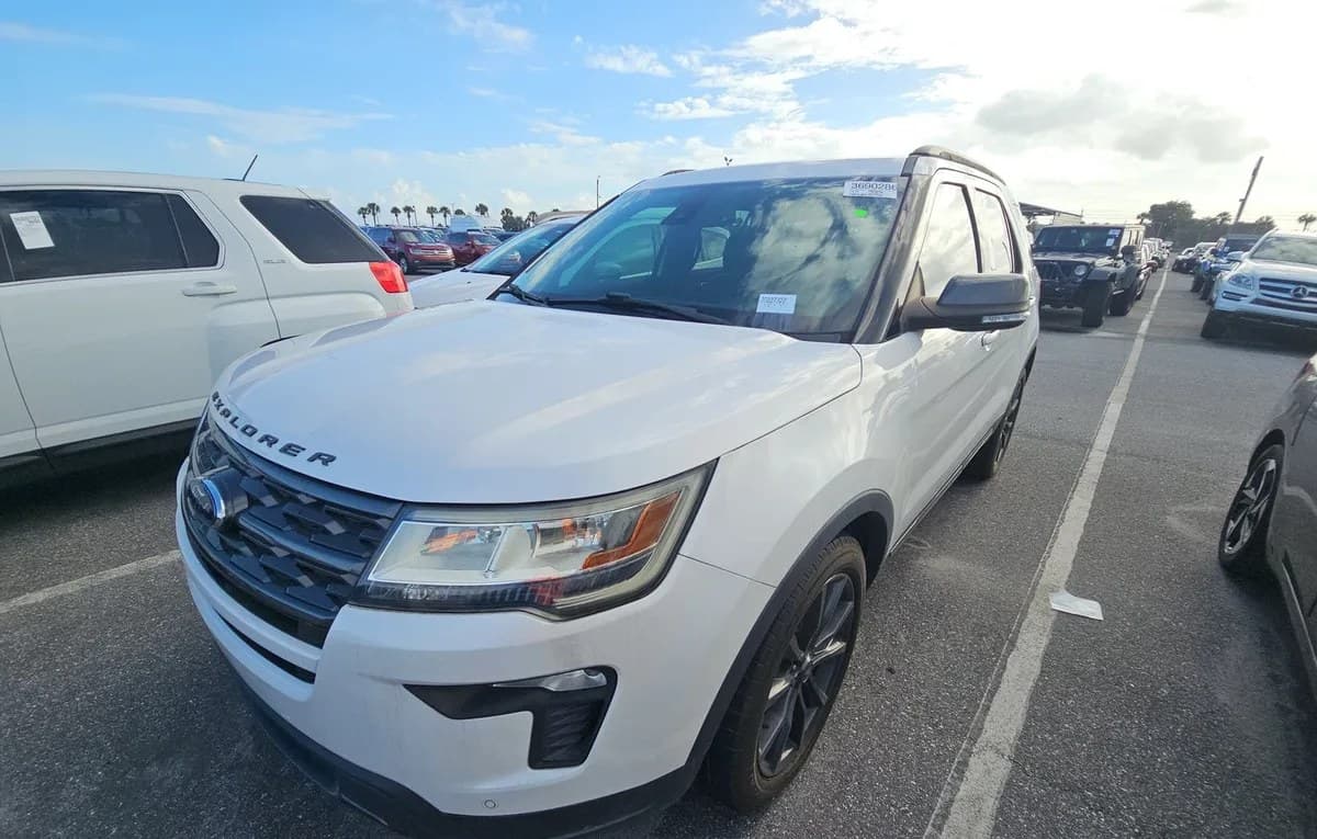 2018 FORD EXPLORER XLT 2