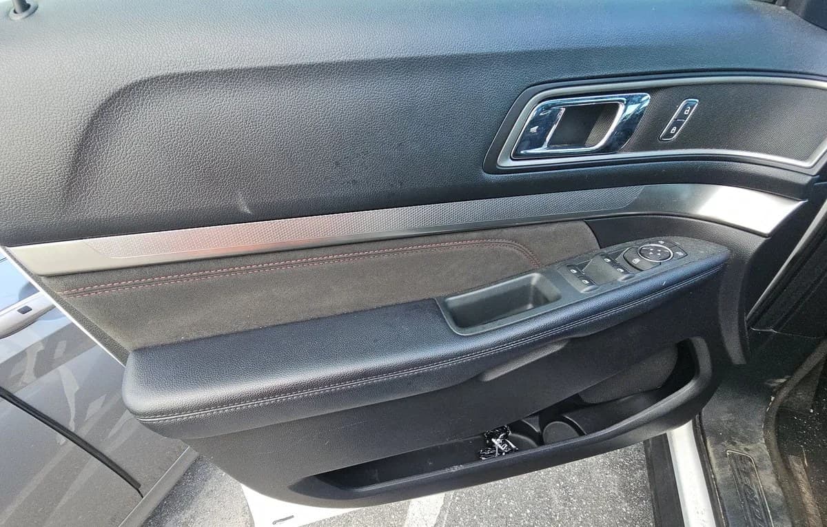 2018 FORD EXPLORER XLT 6