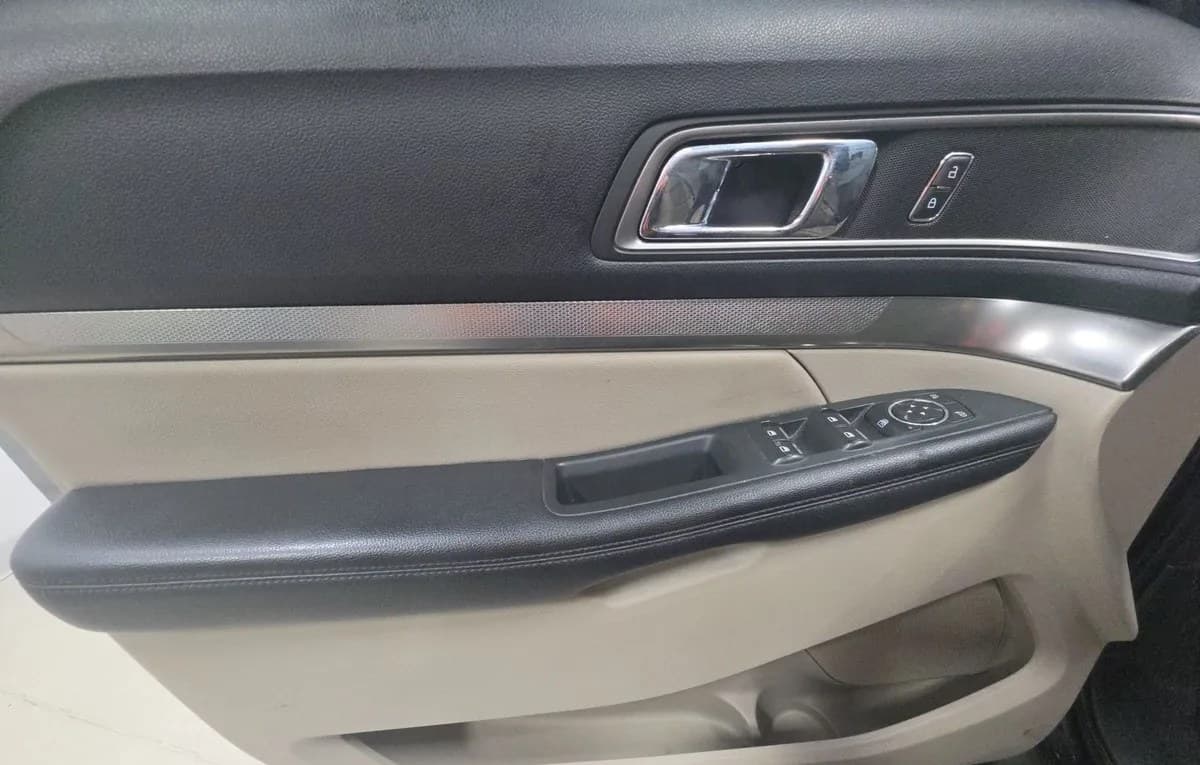 2018 FORD EXPLORER XLT 6