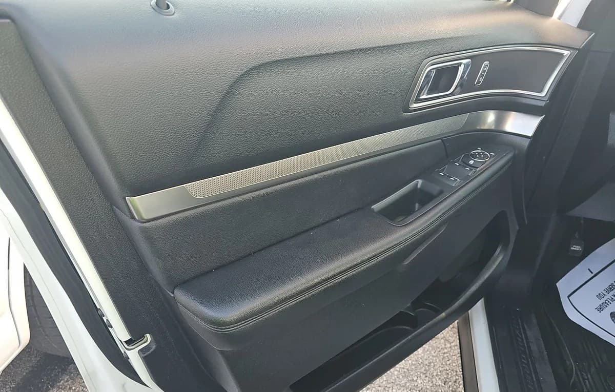 2019 FORD EXPLORER XLT 6