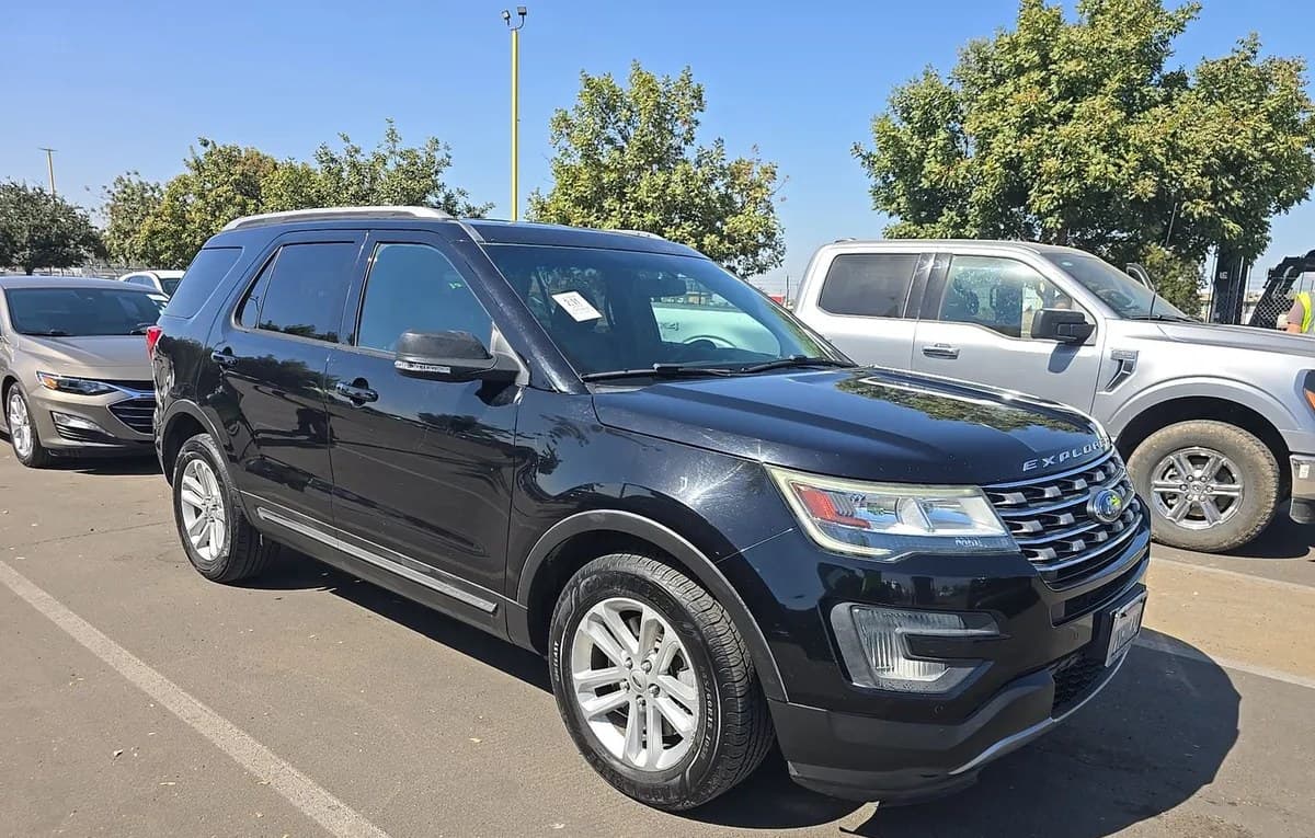 2017 FORD EXPLORER XLT 3