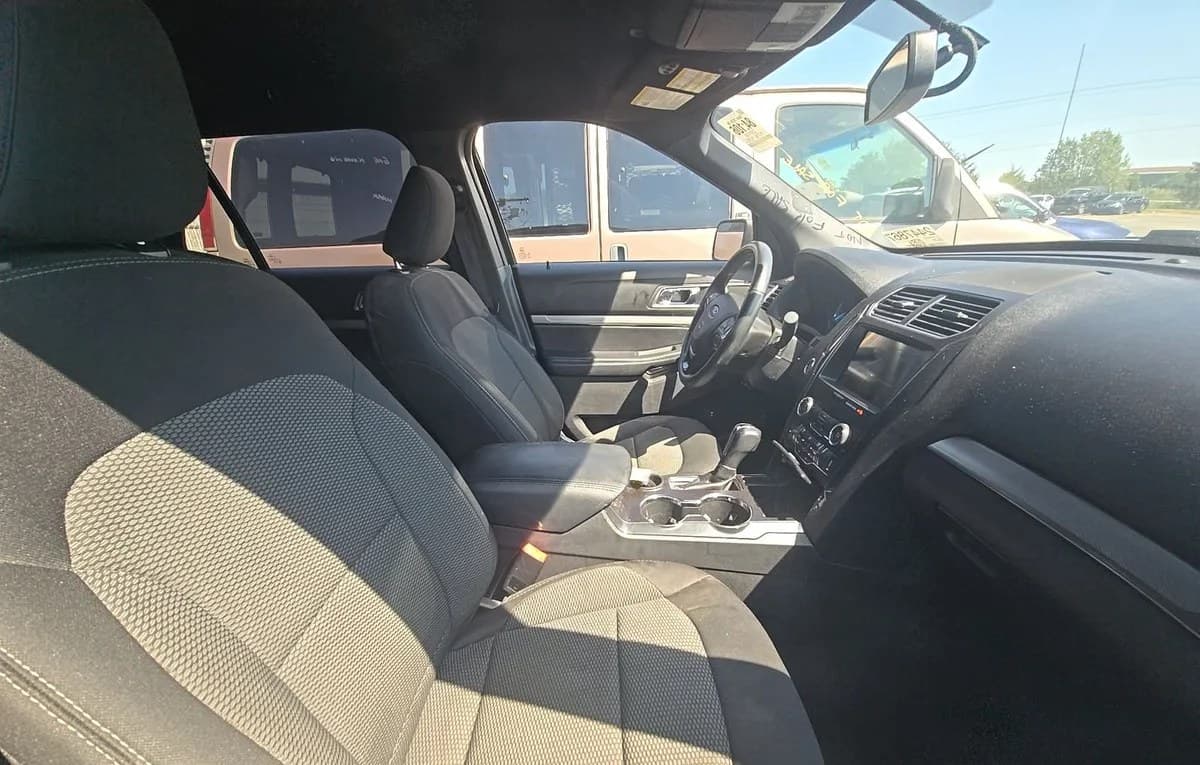 2019 FORD EXPLORER XLT 4