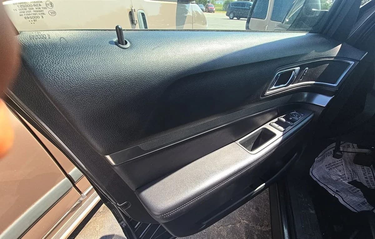 2019 FORD EXPLORER XLT 5