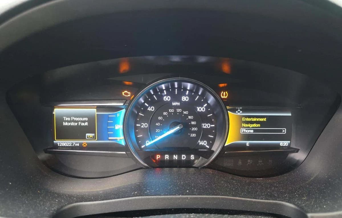 2018 FORD EXPLORER XLT 5