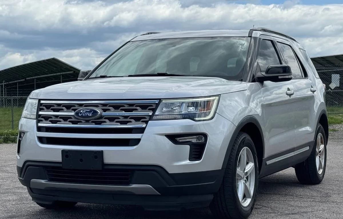 2018 FORD EXPLORER XLT 2