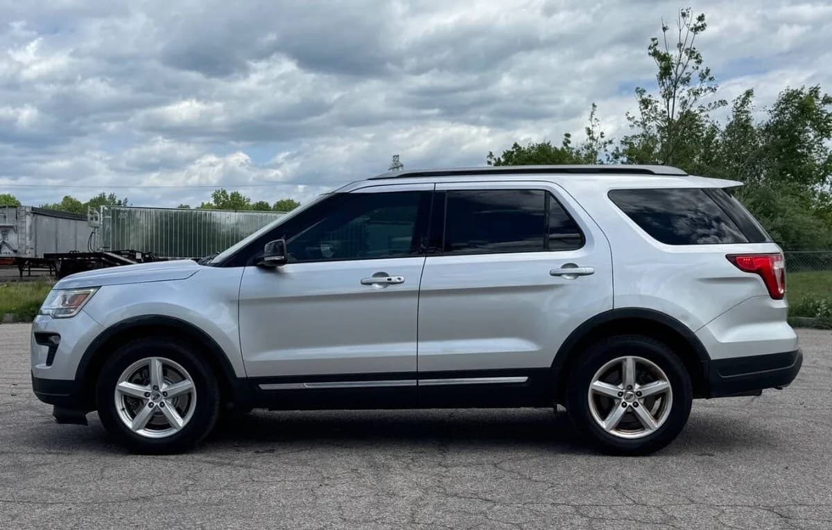 2018 FORD EXPLORER XLT 3