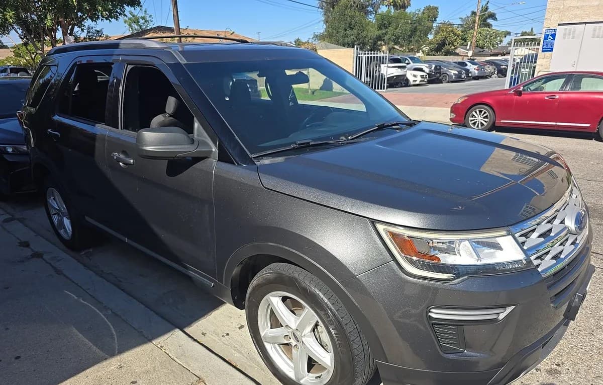 2019 FORD EXPLORER XLT 4