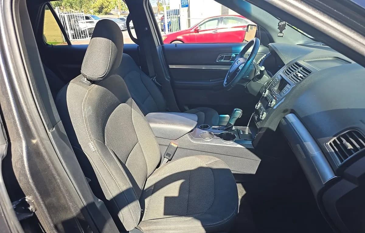 2019 FORD EXPLORER XLT 5