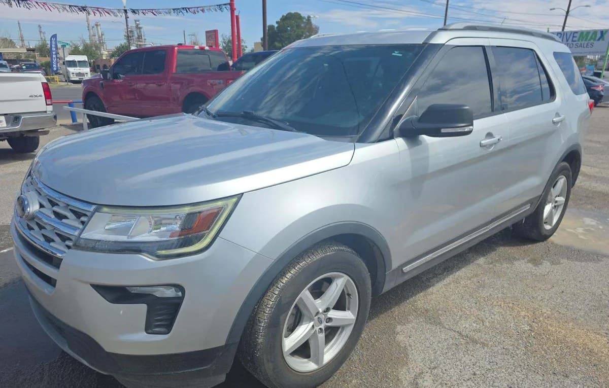 2019 FORD EXPLORER XLT 2