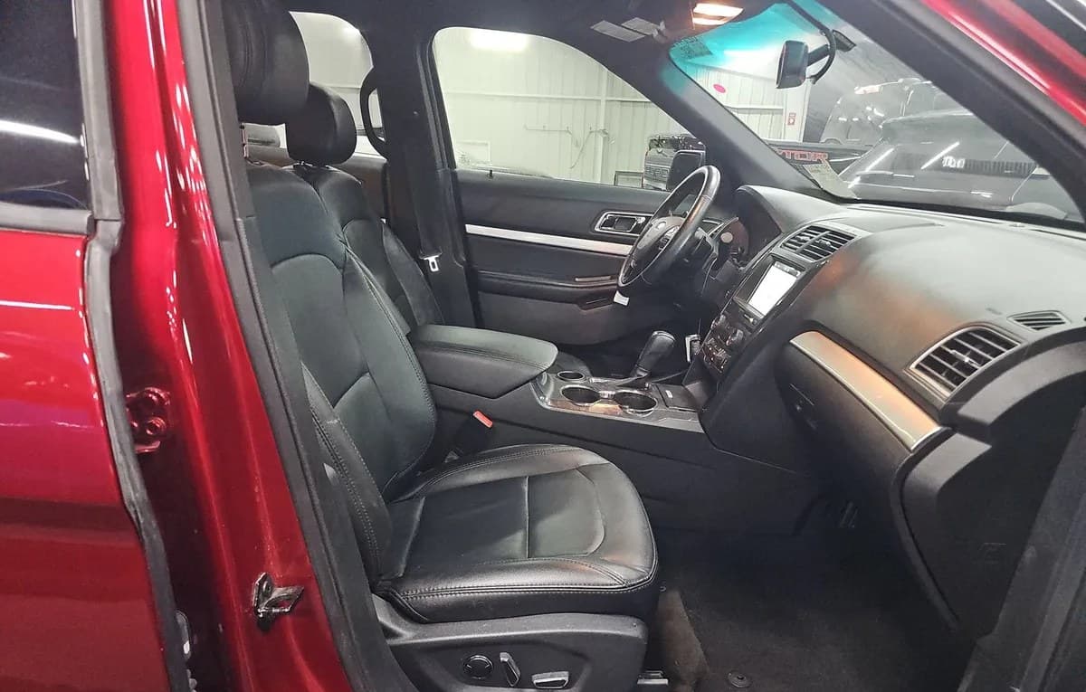 2017 FORD EXPLORER XLT 5