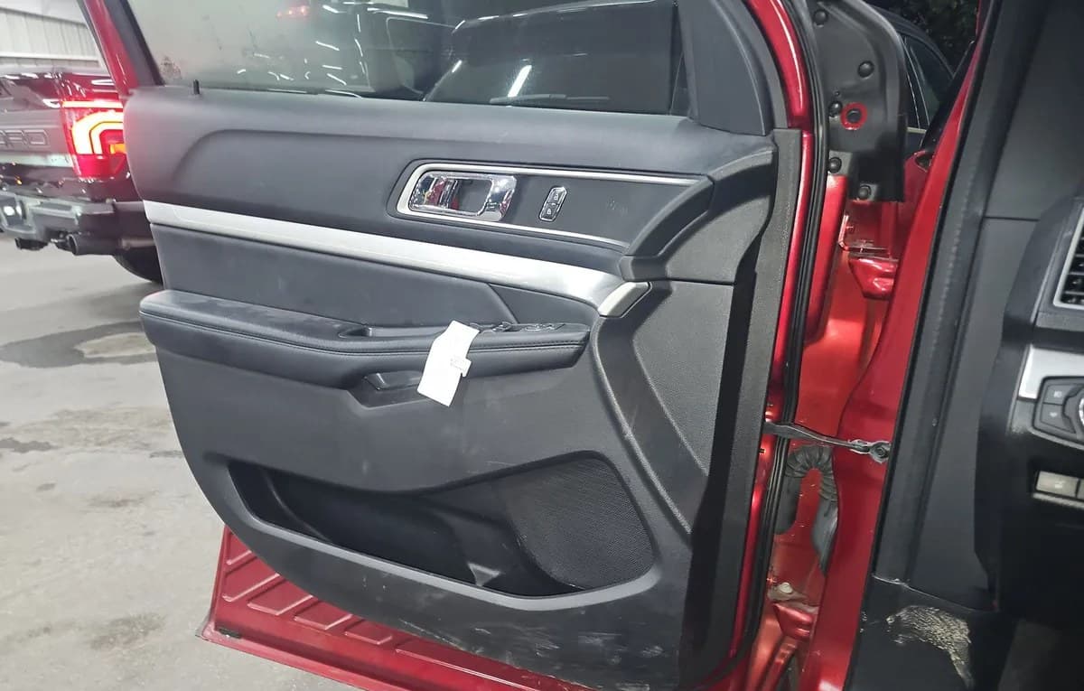 2017 FORD EXPLORER XLT 6