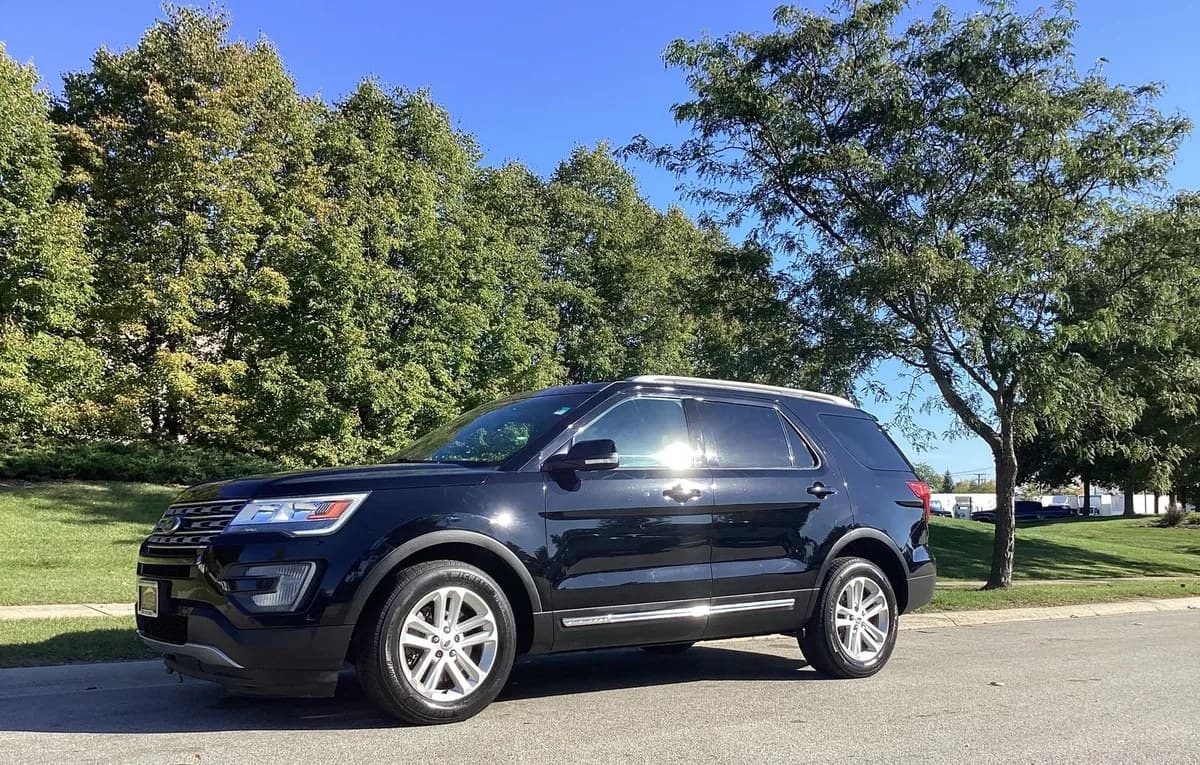 2017 FORD EXPLORER XLT 3