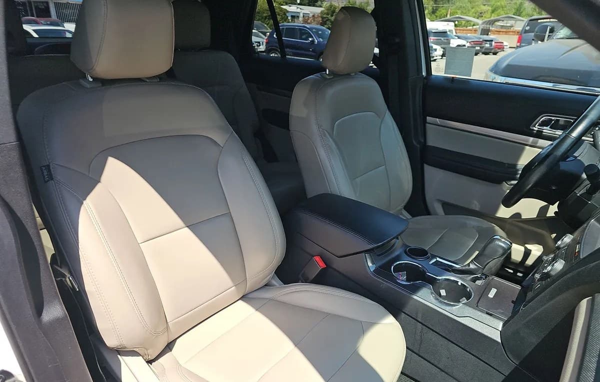 2019 FORD EXPLORER XLT 5