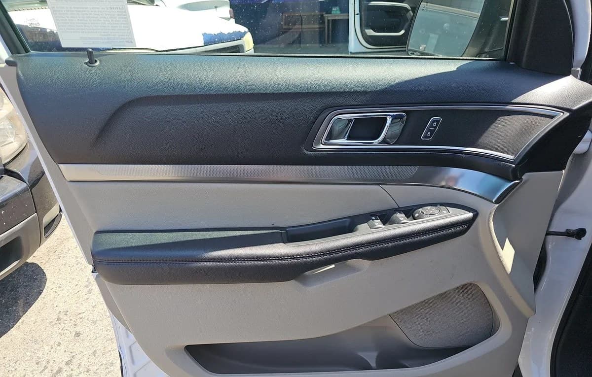 2019 FORD EXPLORER XLT 6