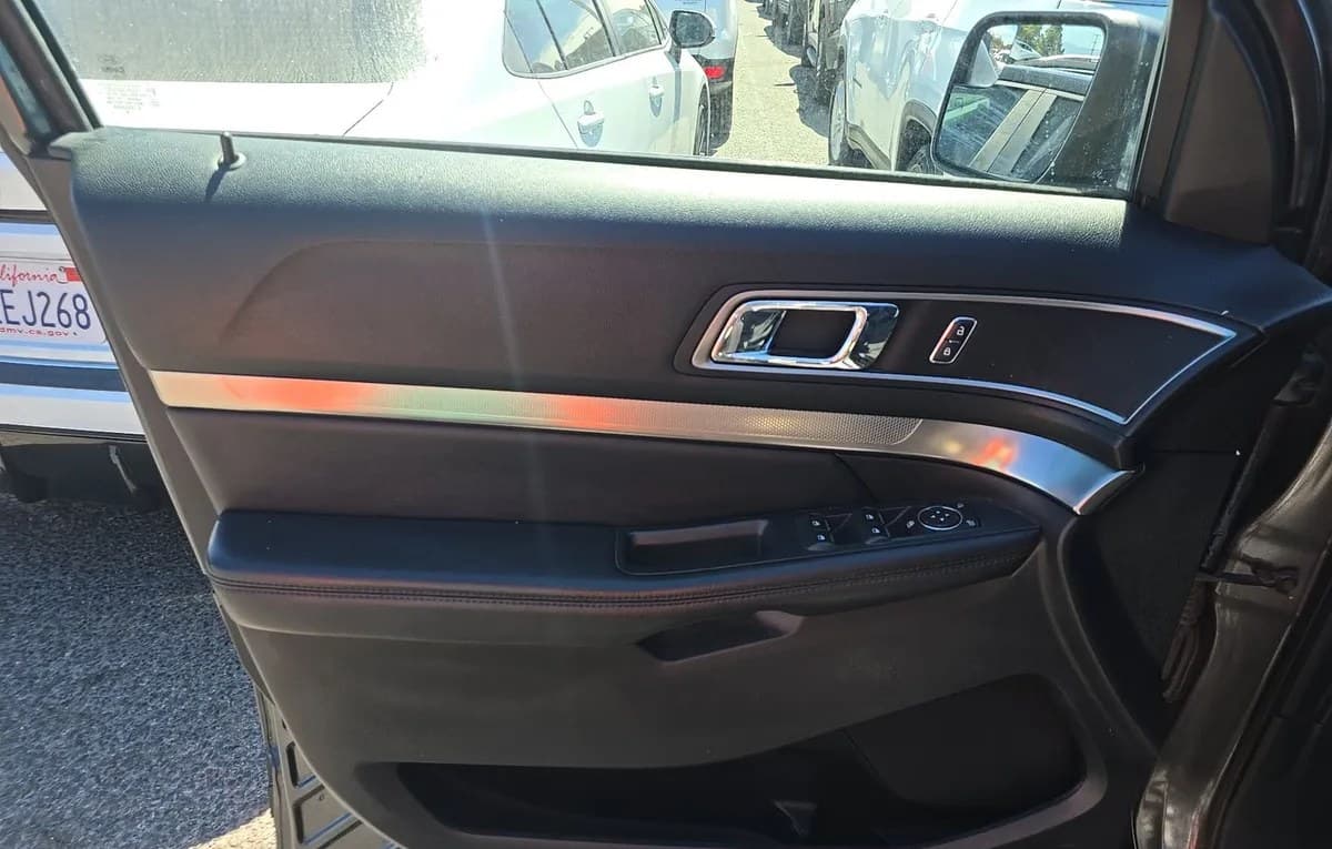 2019 FORD EXPLORER XLT 6