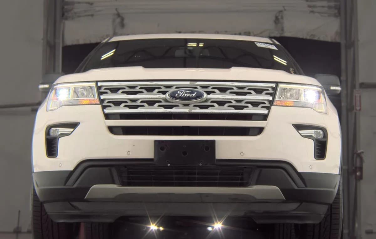 2019 FORD EXPLORER XLT 4