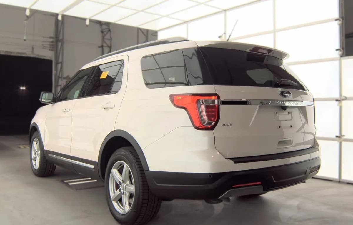 2019 FORD EXPLORER XLT 5