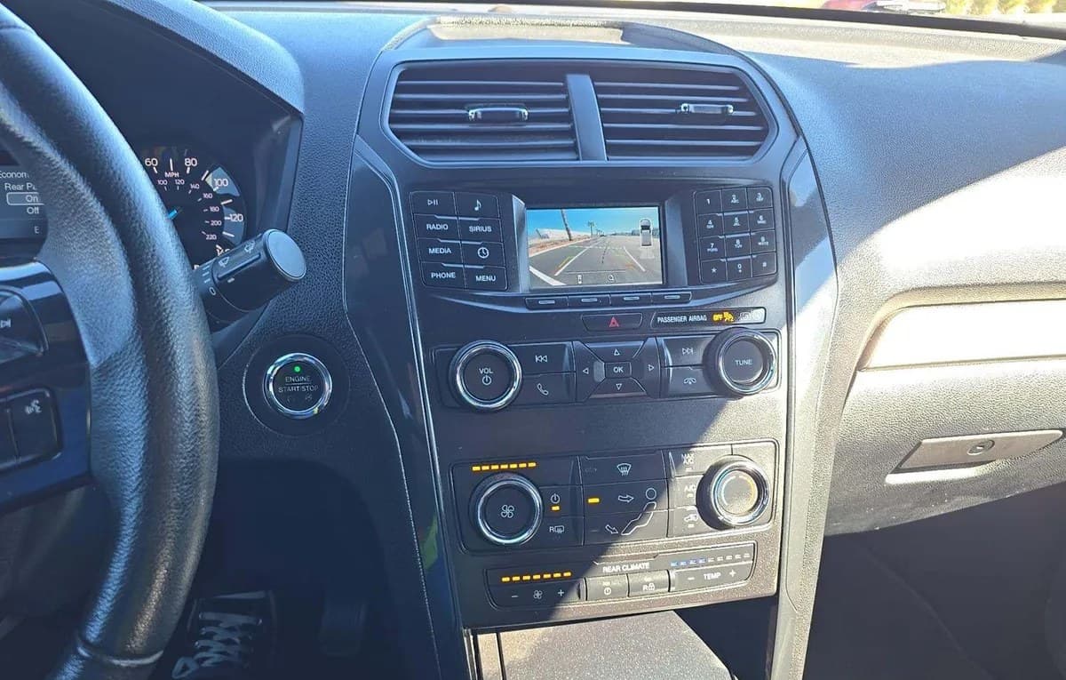 2018 FORD EXPLORER XLT 5