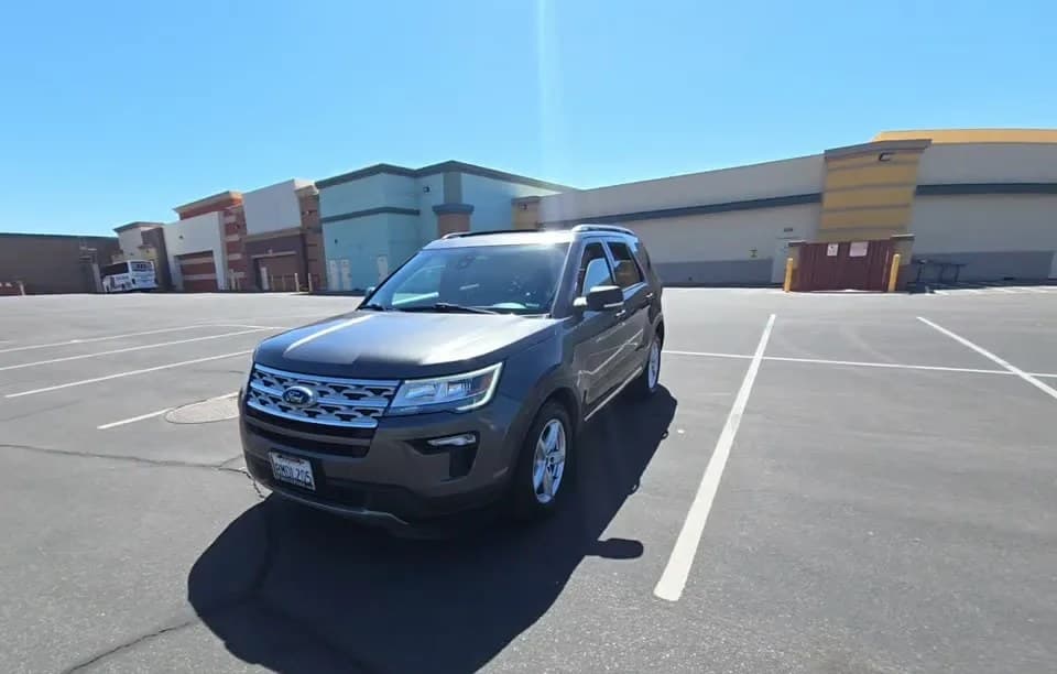 2019 FORD EXPLORER XLT 2