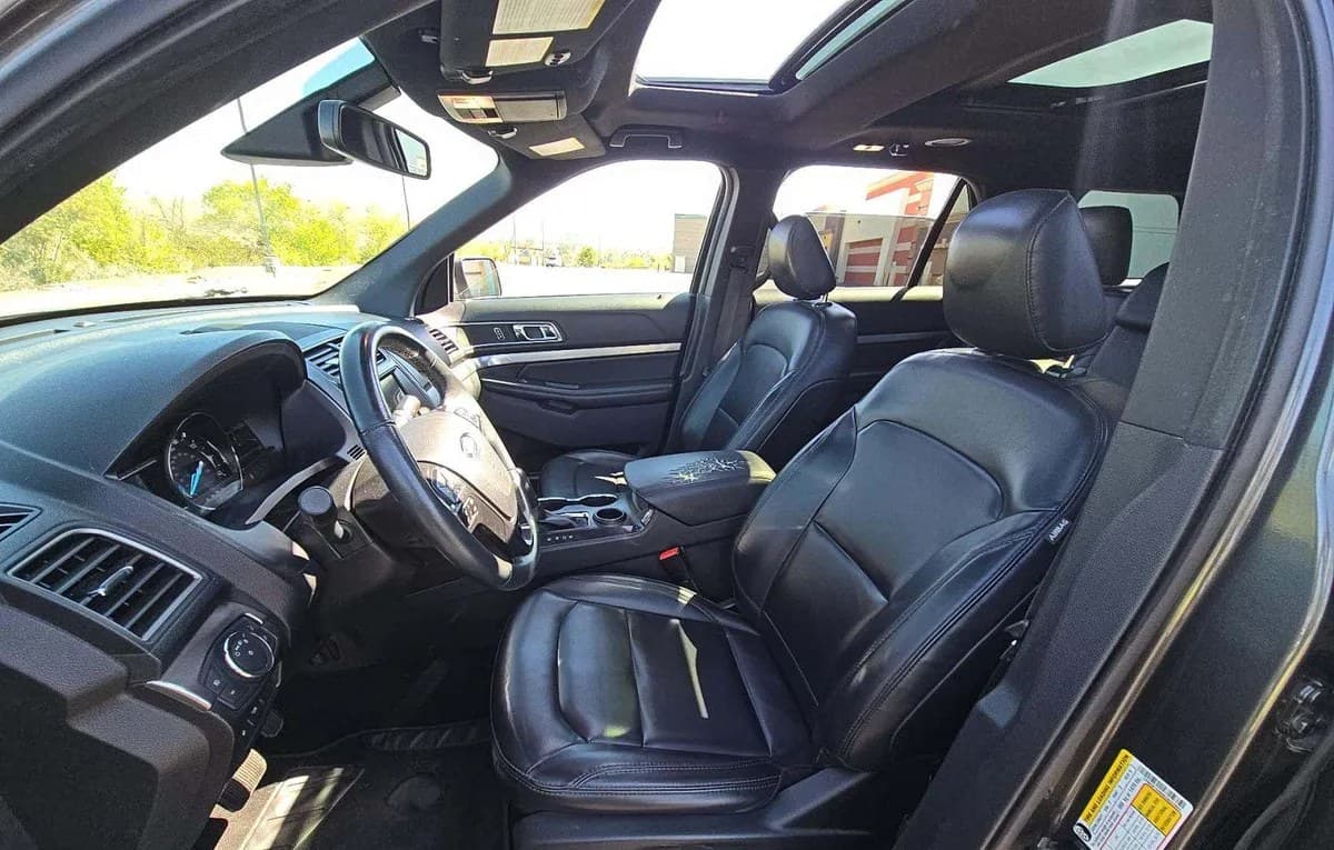 2019 FORD EXPLORER XLT 4