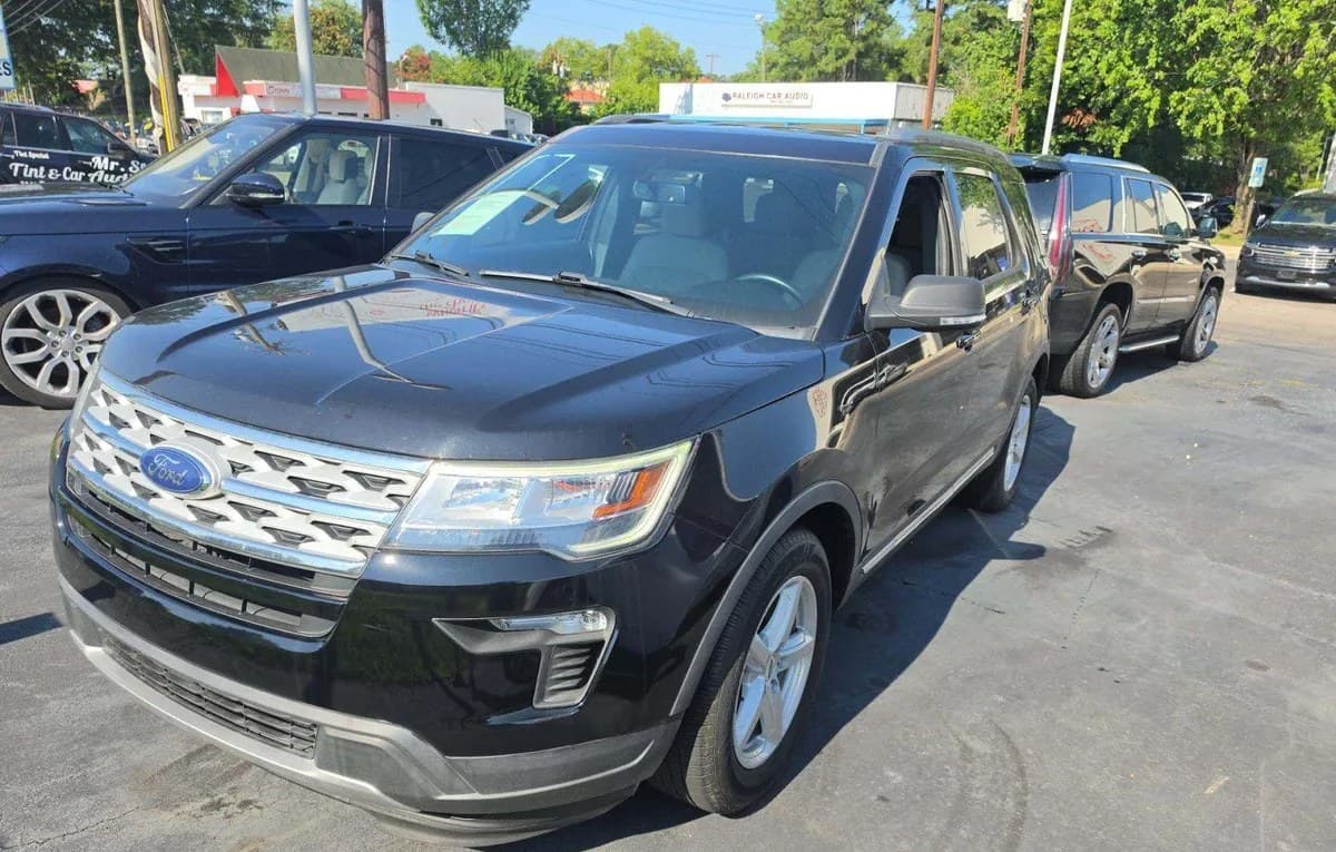 2019 FORD EXPLORER XLT 2