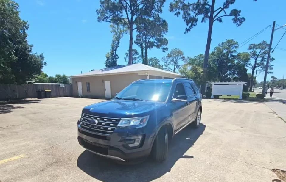 2017 FORD EXPLORER XLT 1