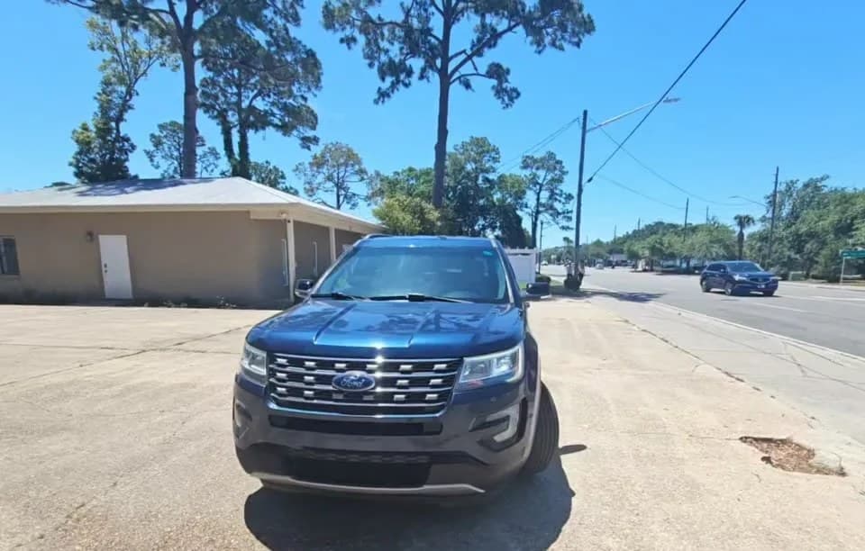 2017 FORD EXPLORER XLT 3