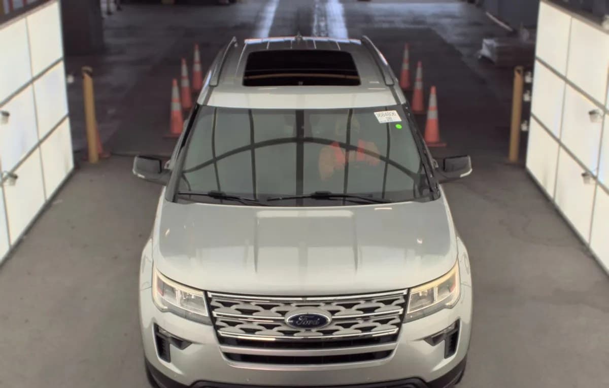 2018 FORD EXPLORER XLT 3