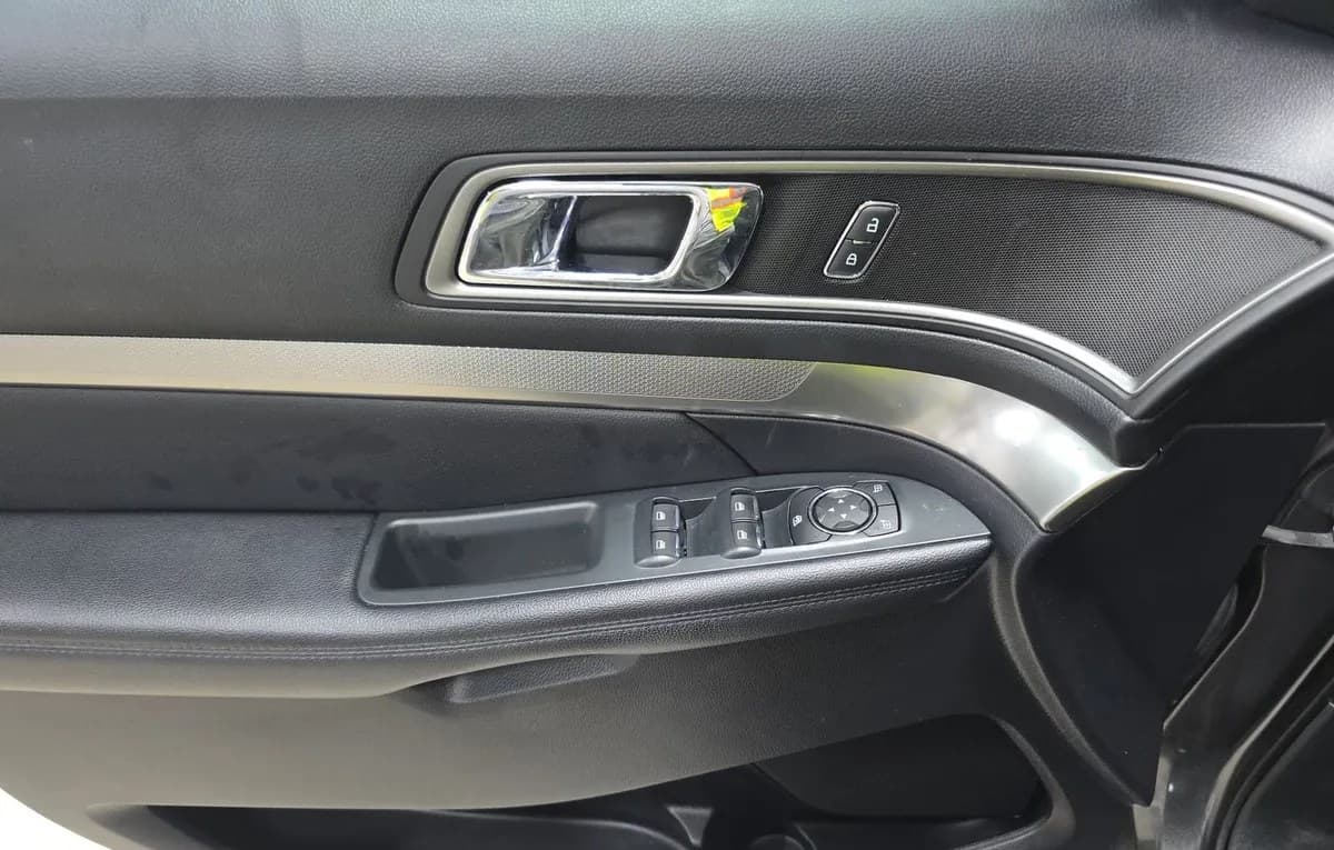 2018 FORD EXPLORER XLT 6