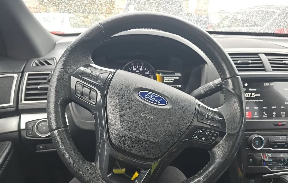 2017 FORD EXPLORER XLT 6
