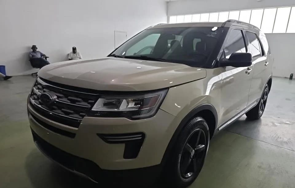 2018 FORD EXPLORER XLT 2
