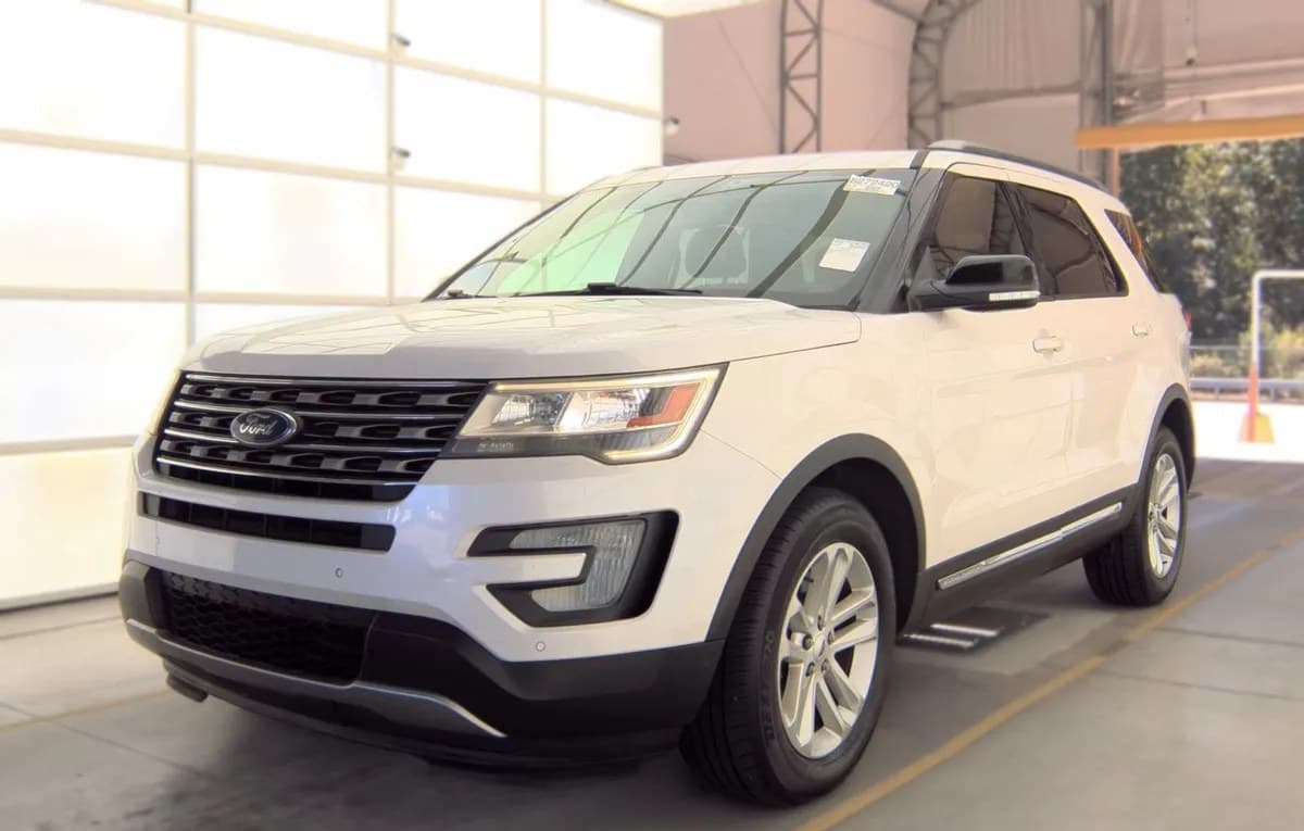 2017 FORD EXPLORER XLT 2