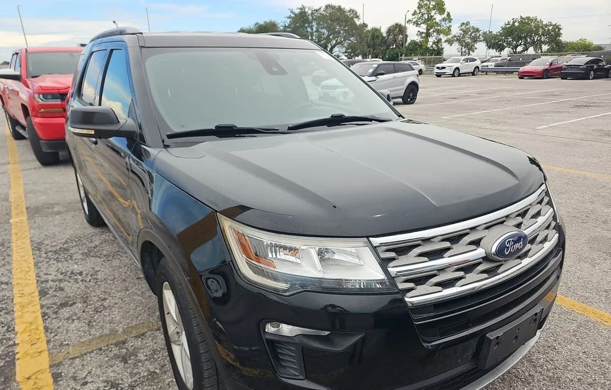 2018 FORD EXPLORER XLT 3