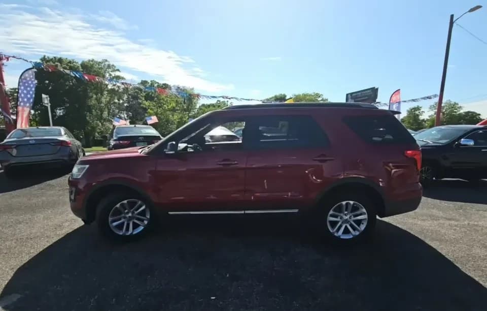 2017 FORD EXPLORER XLT 4