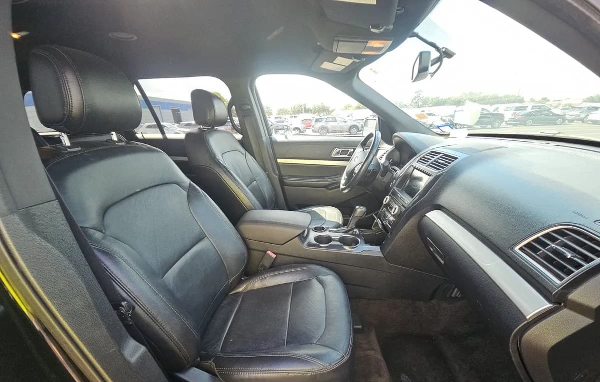 2017 FORD EXPLORER XLT 5