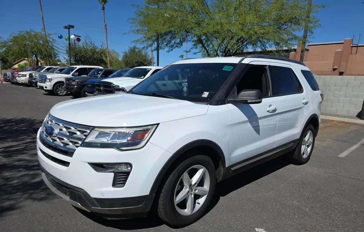 2019 FORD EXPLORER XLT 2