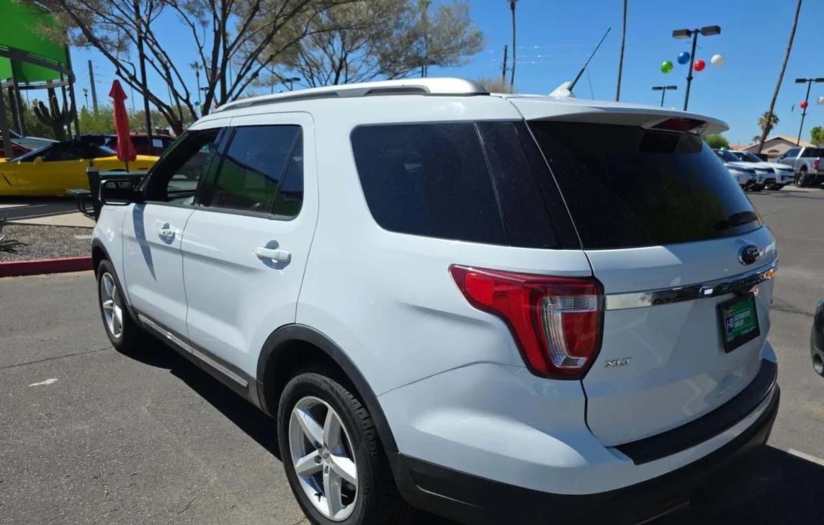 2019 FORD EXPLORER XLT 3