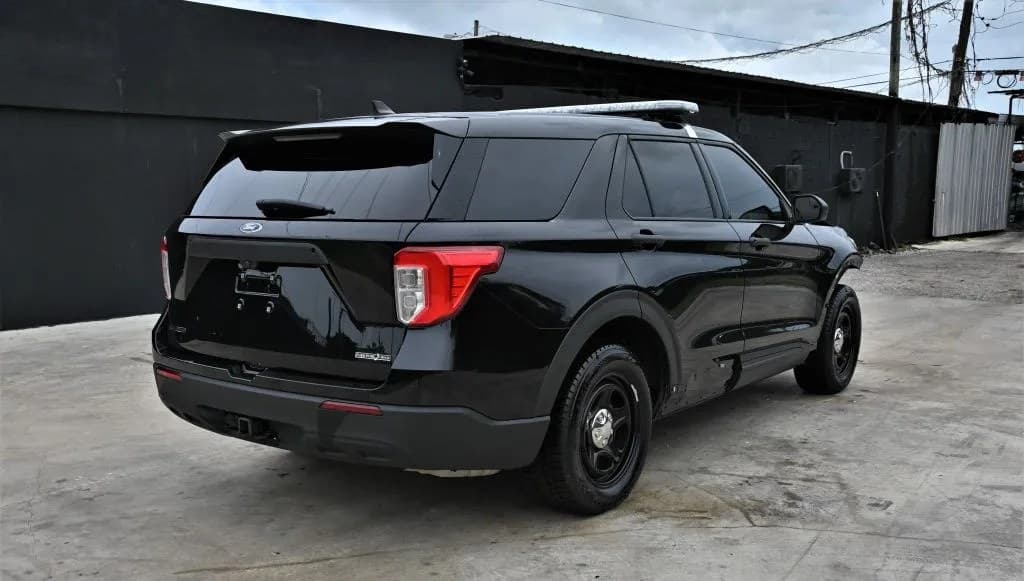 2022 FORD POLICE INTERCEPTOR UTILITY Base 4