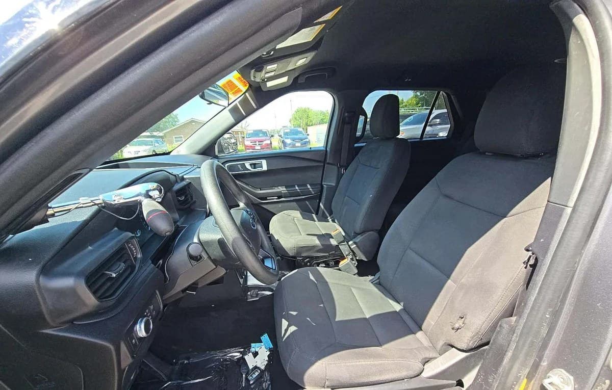 2022 FORD POLICE INTERCEPTOR UTILITY Base 4